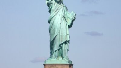 estátua da liberdade completa 140 anos de inauguração